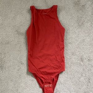 Everlane the high-neck tank bodysuit in brick, size small